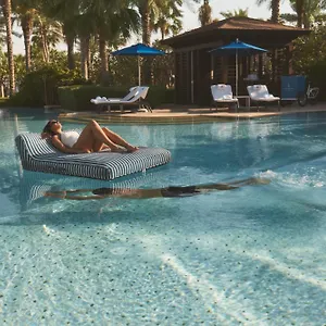 ***** Курортный комплекс Four Seasons At Jumeirah ОАЭ