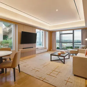 Hotel Hyatt Regency Airport