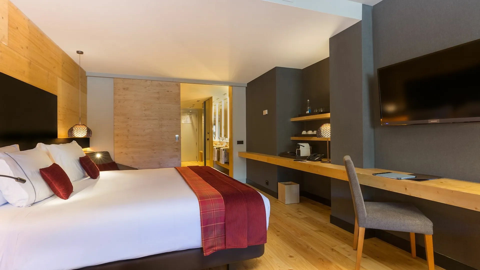 Park Piolets Mountainhotel & Spa Soldeu 5*,